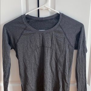 Lululemon long sleeve athletic top